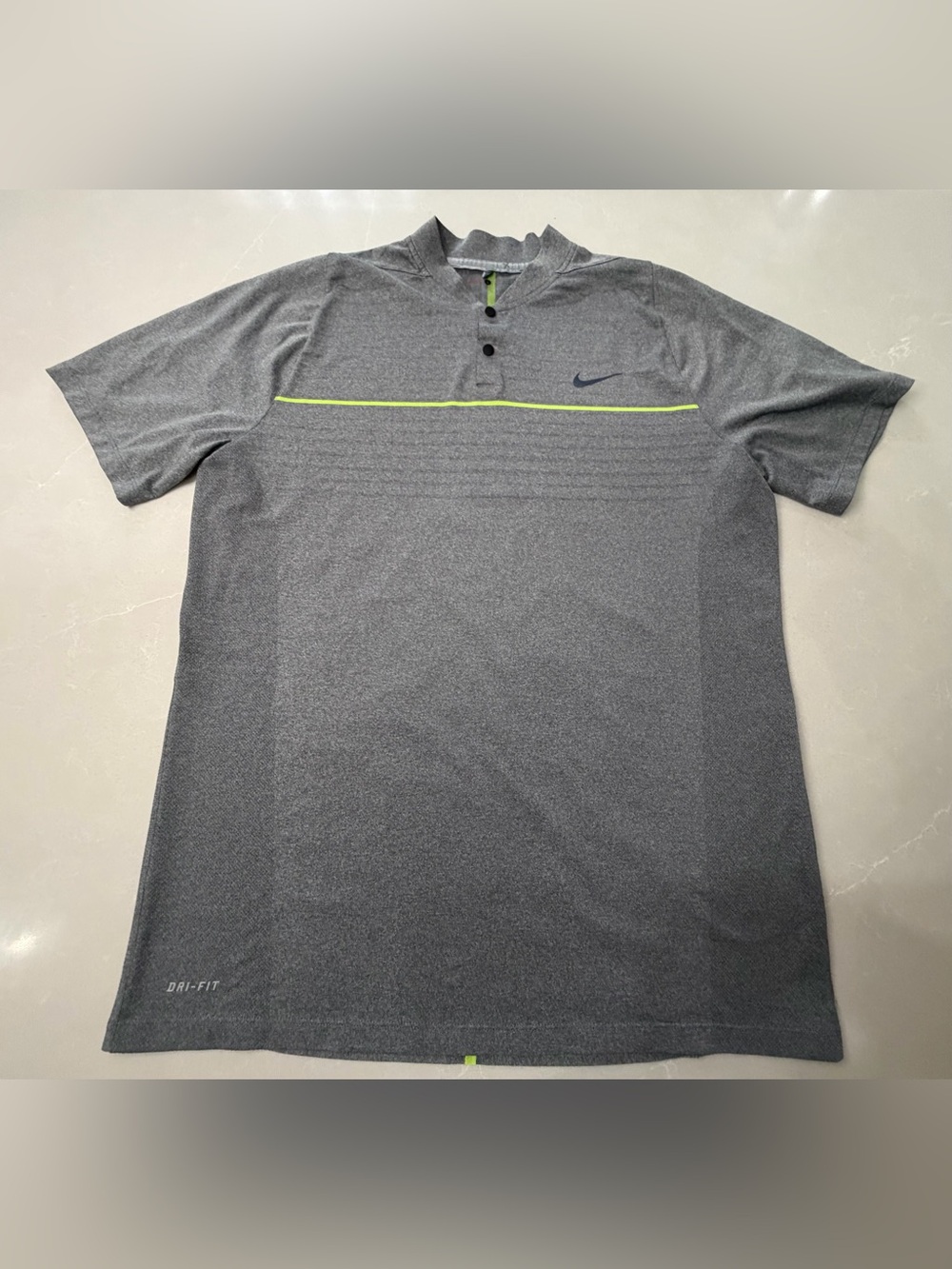 Nike Dry-Fit Tiger Woods Collection Gray Polo with Neon Lime Stripe, Men’s L